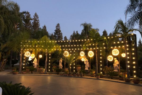 Christmas Light Installation service in Fresno CA 1